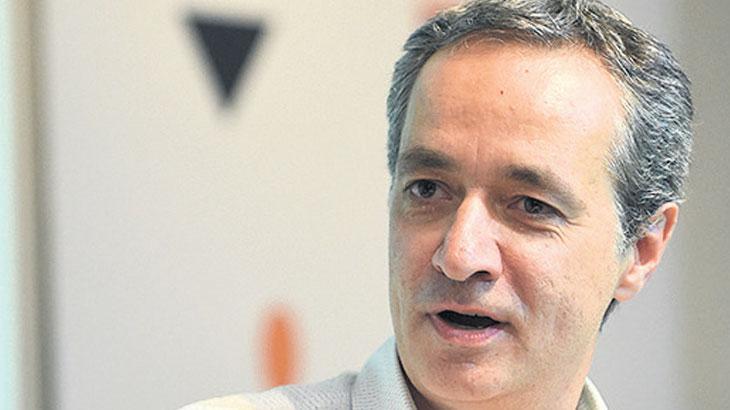 19 yaşındaki oğlunu kaybeden yazar Cem Akaş, elektronik sigarayı suçladı: ‘Zehirli gaz’ 12 yaşa indi
