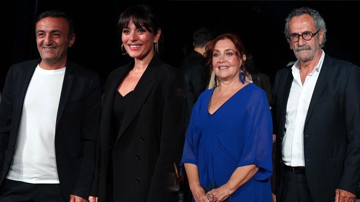 Altın Portakal Film Festivali’nde kırmızı halı heyecanı! Ünlü isimler akın etti
