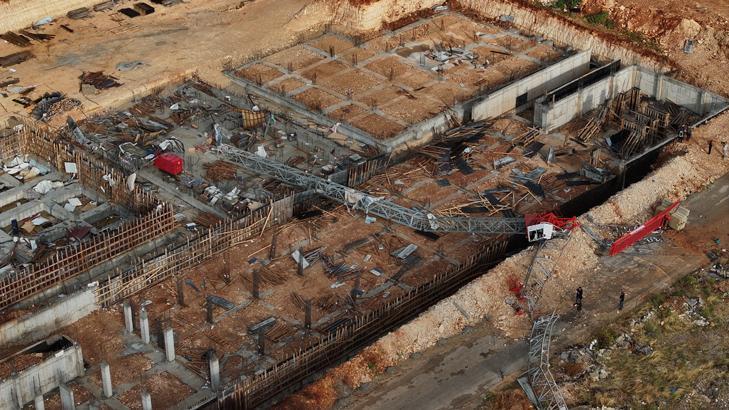 Antalya’da hortum faciası! 4 kişinin öldüğü şantiye havadan görüntülendi! Seyir terasını yerle bir etti