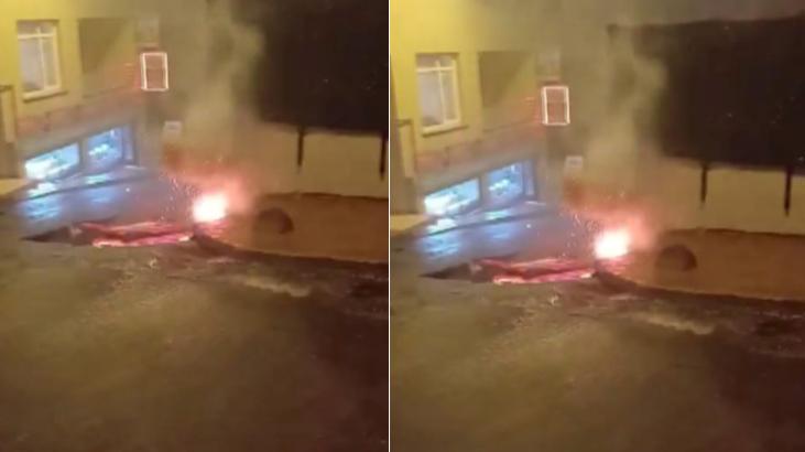 Beyoğlu’nda korkutan anlar: Yağmur suyunun temas ettiği elektrik kabloları alev alev yandı