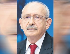 CHP’de üç isime ihraç kararı
