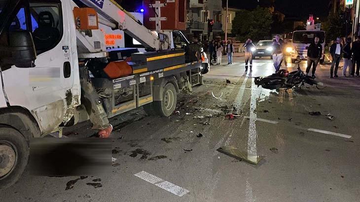 İnegöl’de feci kaza! Motosiklet ile sepetli vinç çarpıştı