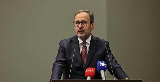 Kasapoğlu: Gençlerimizi pasif izleyiciler ve tüketiciler olarak görmememiz gerekiyor