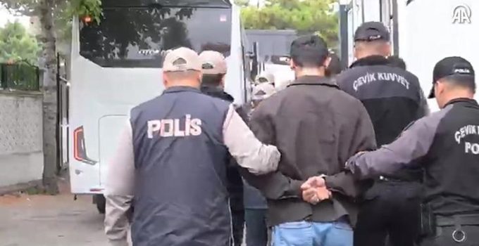 Konya merkezli FETÖ operasyonunda 5 zanlı tutuklandı