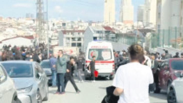 Lisede bıçaklı kavga: 3 yaralı