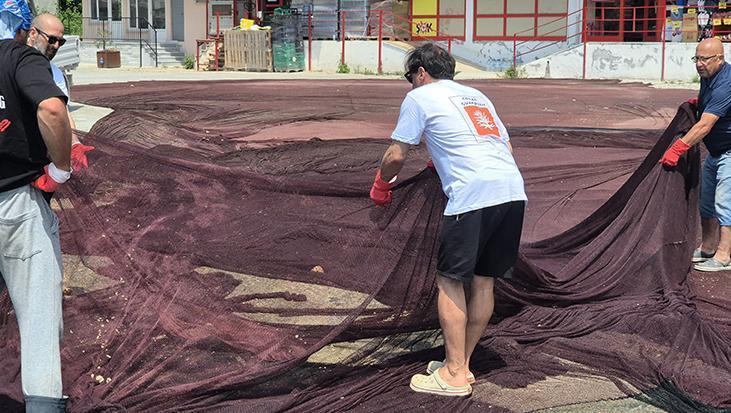 Marmara Denizi’nde 800 kilogram hayalet ağ çıkarıldı! Güneş gözlüğüne dönüşecek