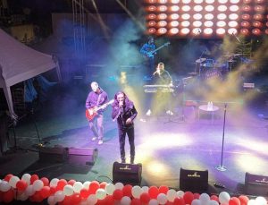 Murat Kekilli sahneye çıktı, Niğde’de müzik ziyafeti yaşandı