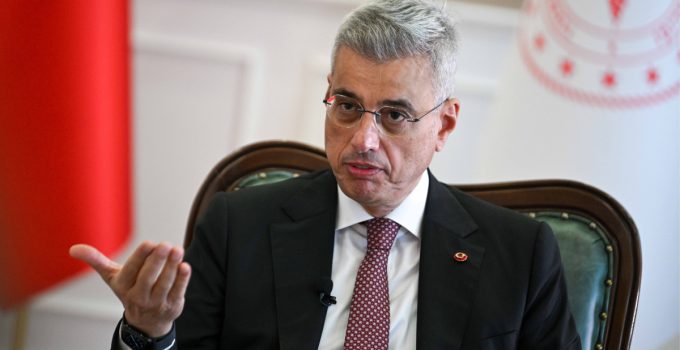 Sağlık Bakanı Memişoğlu: Sigara satışı kimlikle olacak