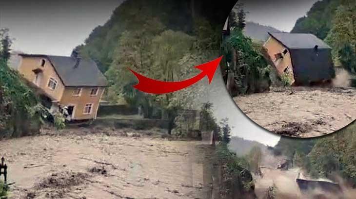 Sakarya’da şiddetli sağanak! Dere kenarındaki iki katlı ev yıkıldı