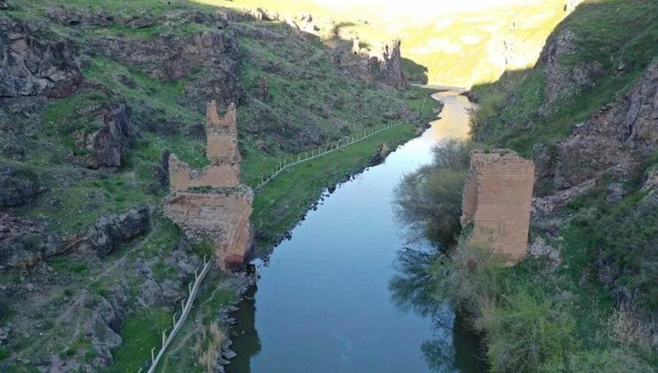 Türkiye ile Ermenistan arasındaki Ani Köprüsü’nün restorasyonunda yeni aşama