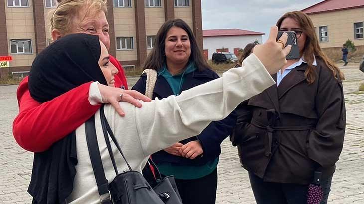 Üniversitenin en dikkat çeken öğrencisi! Profesör: Bizim için bir gurur